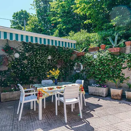 Guesthost - Bandiera Blu Apartment Moneglia